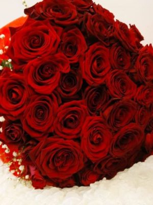 Ανθοδέσμη με 51 Κόκκινα Τριαντάφυλλα | Online ανθοπωλείο ανθοδημιουργίες Τούμπα Θεσσαλονίκης