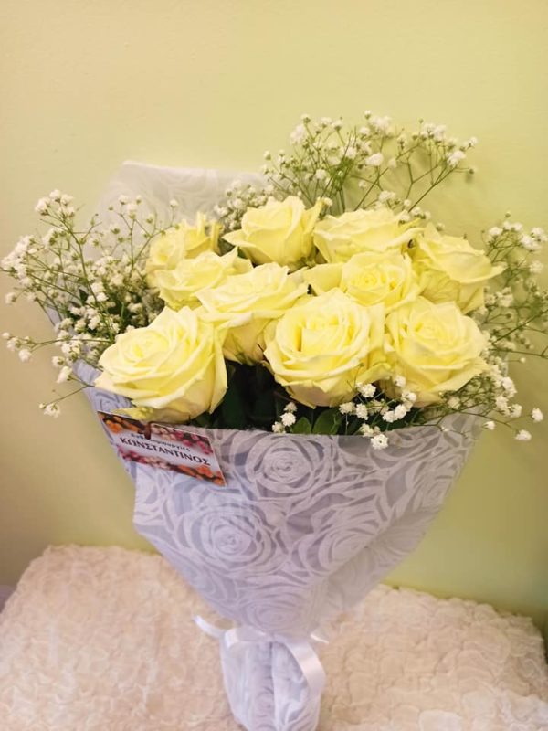 Ανθοδέσμη με 10 Λευκά Τριαντάφυλλα